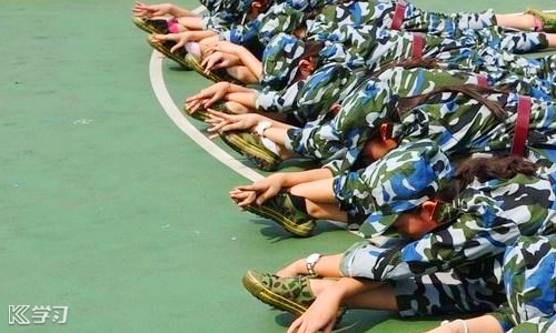 军训初中生作文600字